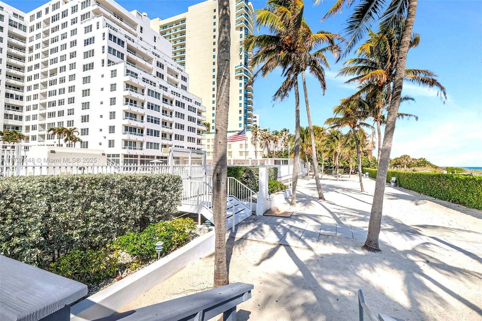 Small Image of 5005 COLLINS AVE #1224, Miami Beach Number 35