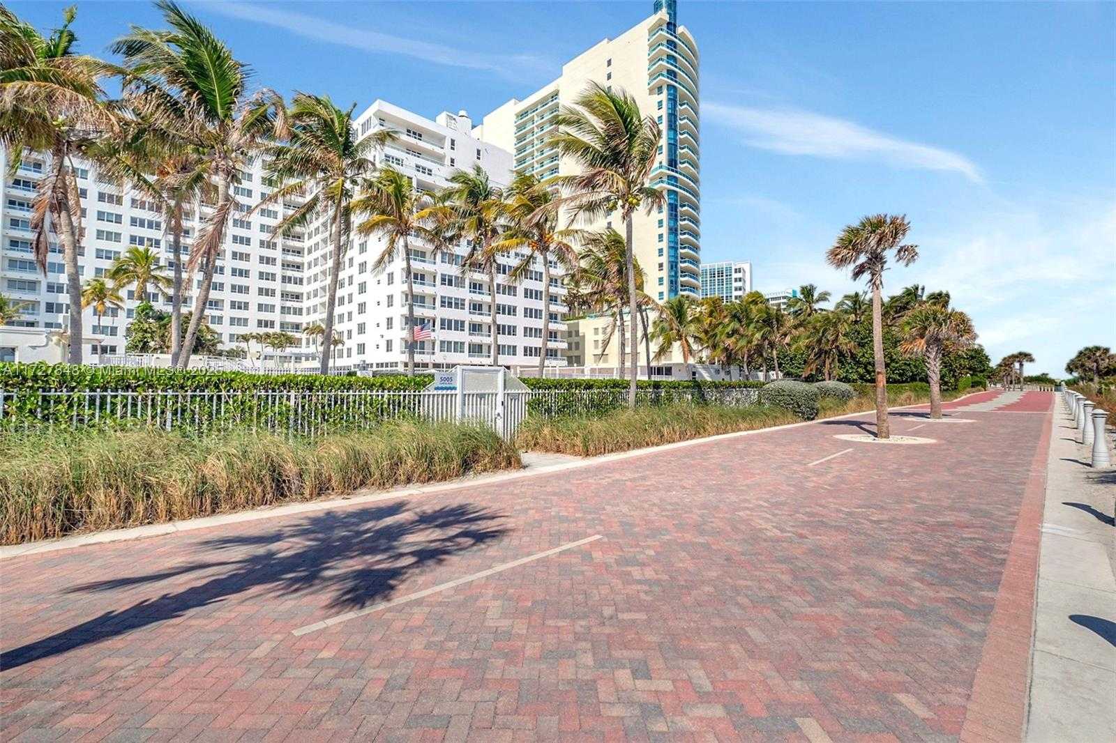 Small Image of 5005 COLLINS AVE #1224, Miami Beach Number 41