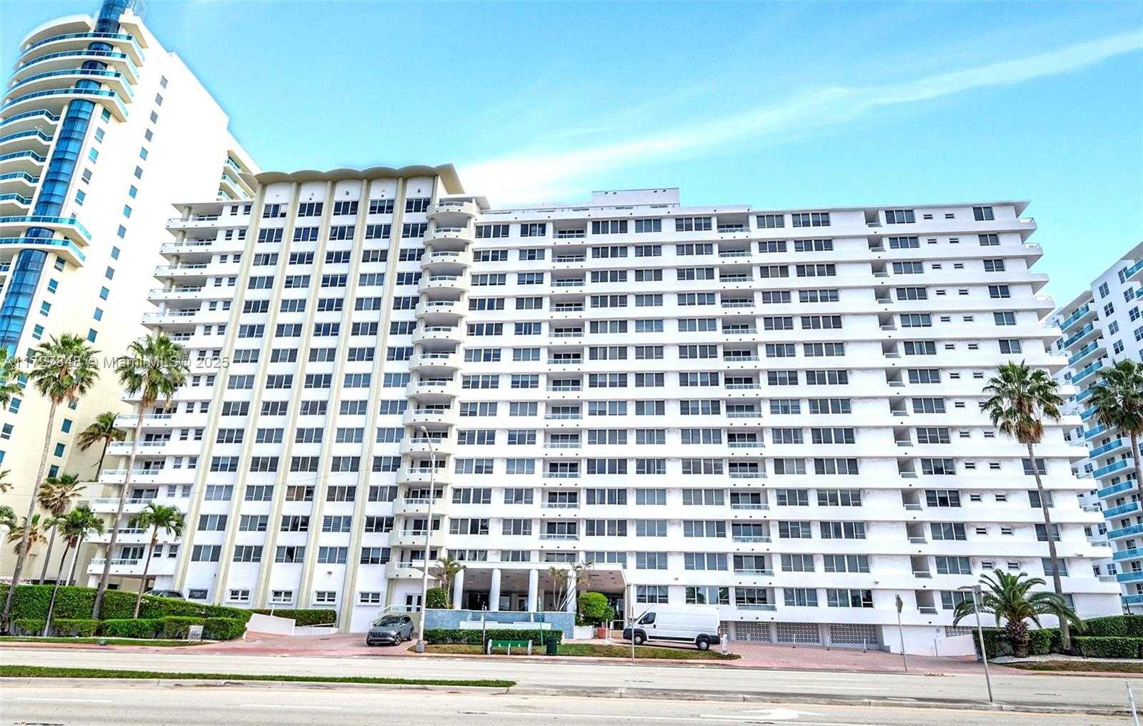 Small Image of 5005 COLLINS AVE #1224, Miami Beach Number 53
