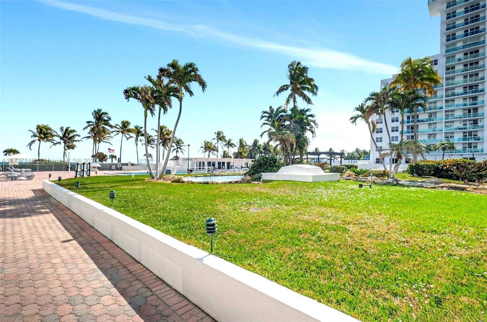 Small Image of 5005 COLLINS AVE #1224, Miami Beach Number 6