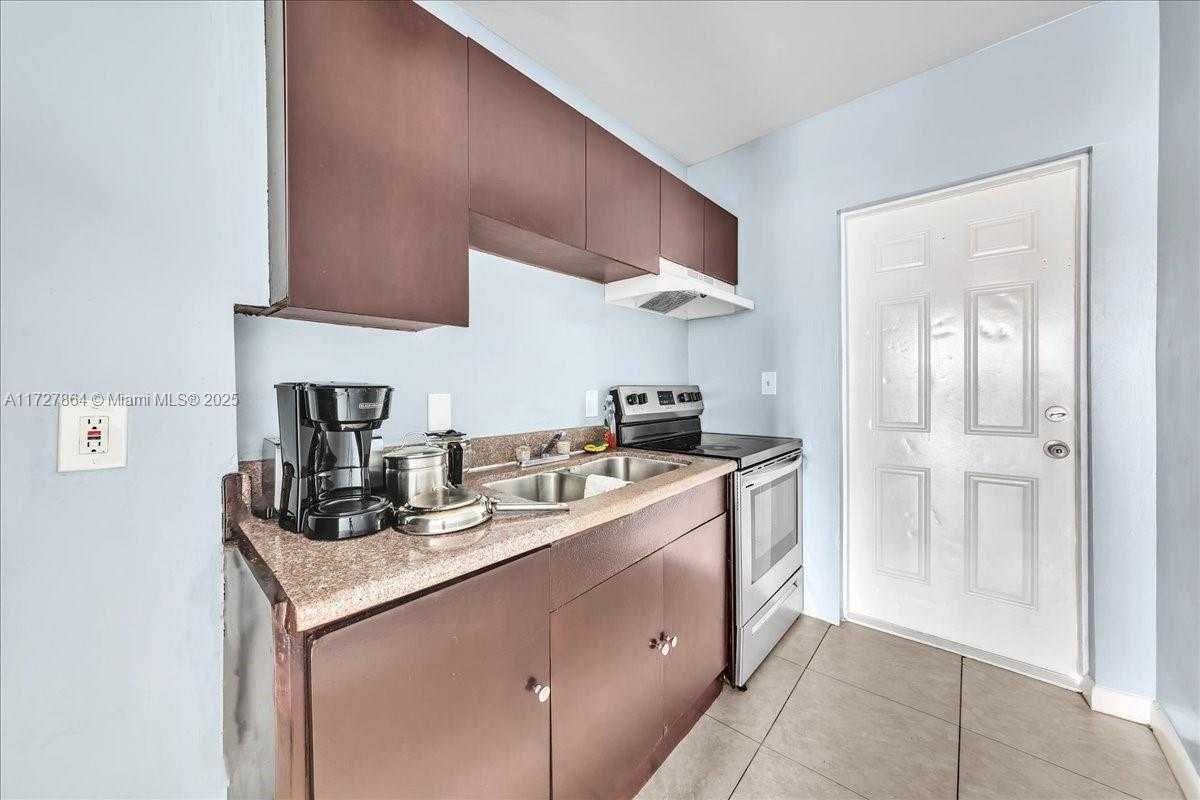 Small Image of 365 NORTH WEST 8TH ST #312, Miami Number 25