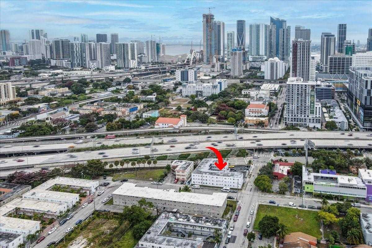 Small Image of 365 NORTH WEST 8TH ST #312, Miami Number 31