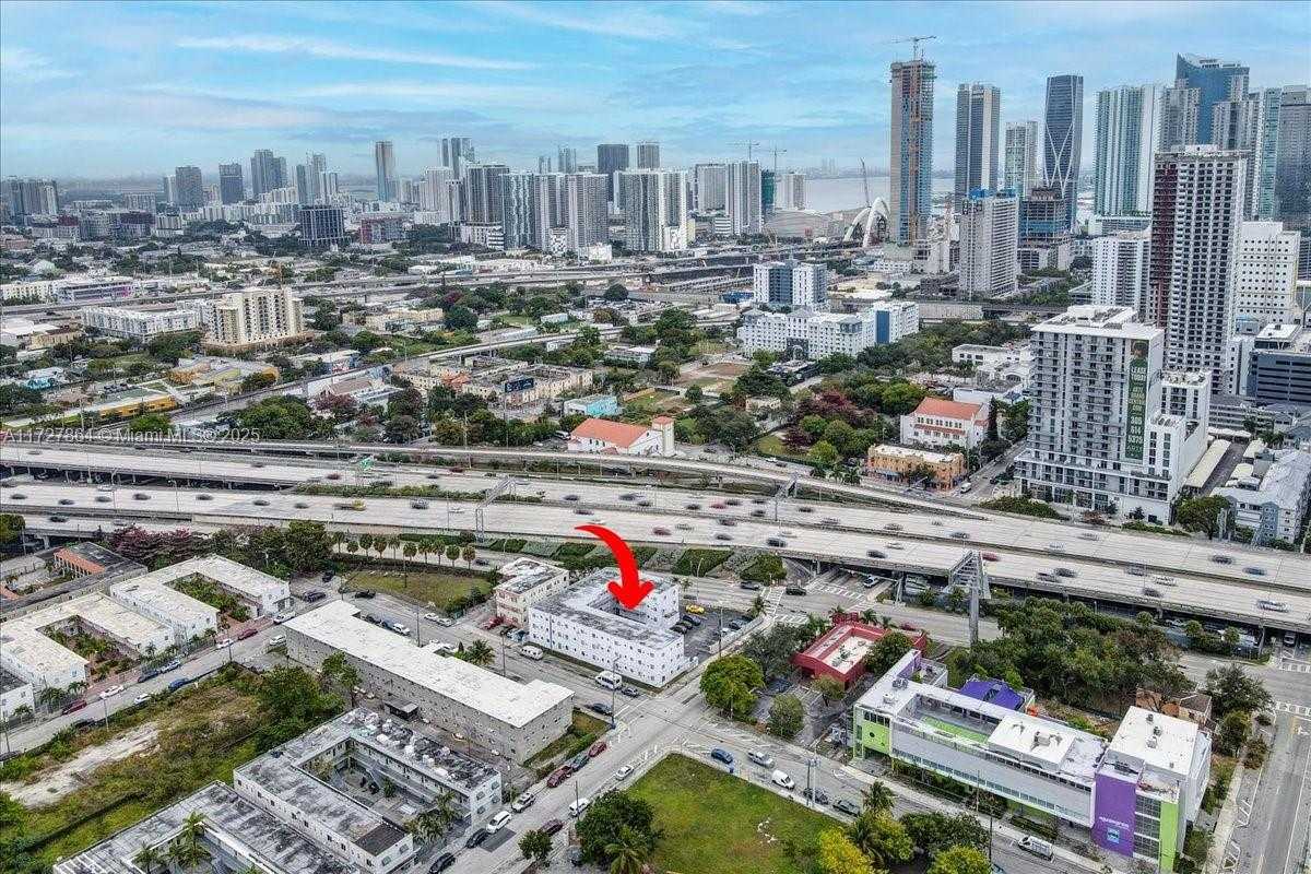 Small Image of 365 NORTH WEST 8TH ST #312, Miami Number 32