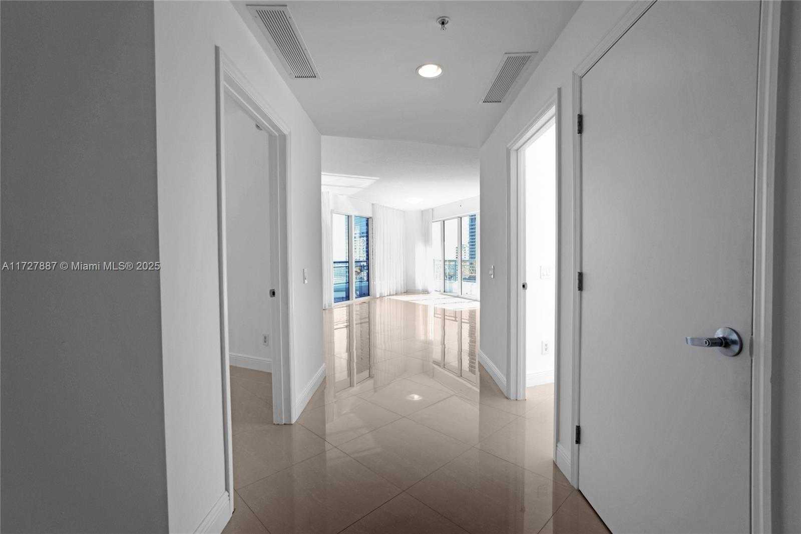 Small Image of 60 SOUTH WEST 13TH ST #1700, Miami Number 7