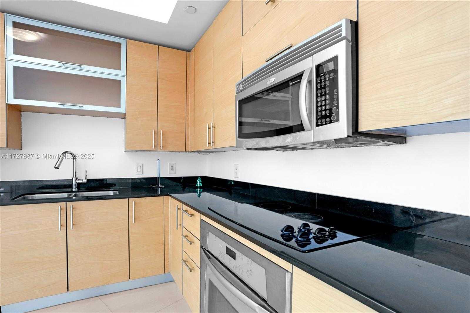 Small Image of 60 SOUTH WEST 13TH ST #1700, Miami Number 9