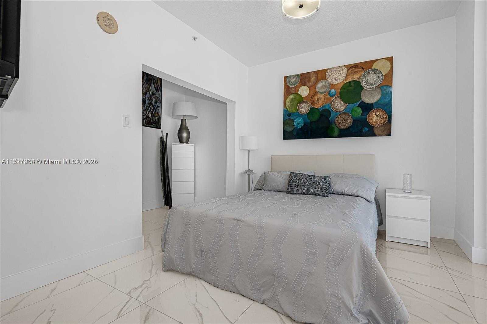 Small Image of 16699 COLLINS AVE #701 (Avail April 1st2025), Sunny Isles Beach Number 20