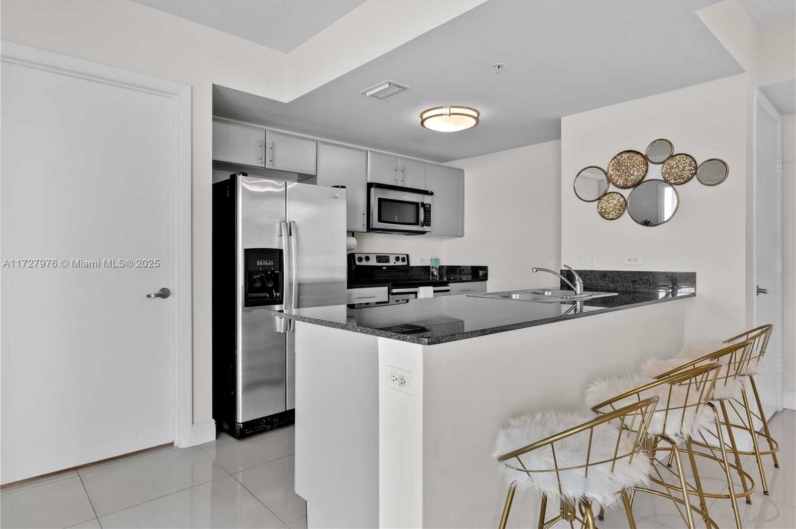 Small Image of 1861 NORTH WEST S RIVER DR #1003, Miami Number 7