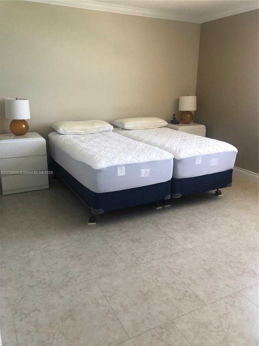 Small Image of 10185 COLLINS AVE #1118, Bal Harbour Number 6