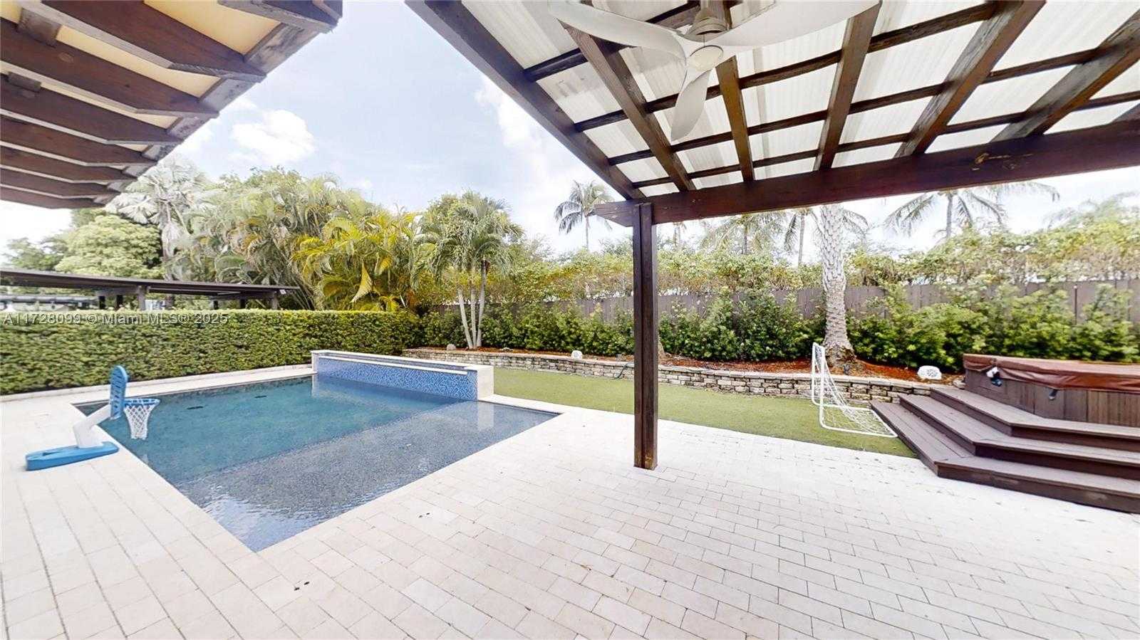 Small Image of 7044 NORTH WEST 113TH PL, Doral Number 11