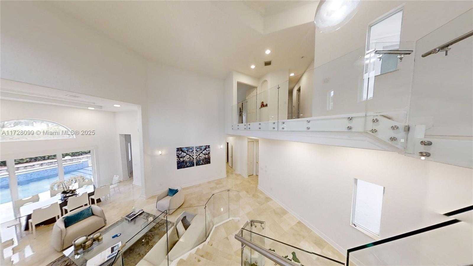 Small Image of 7044 NORTH WEST 113TH PL, Doral Number 12