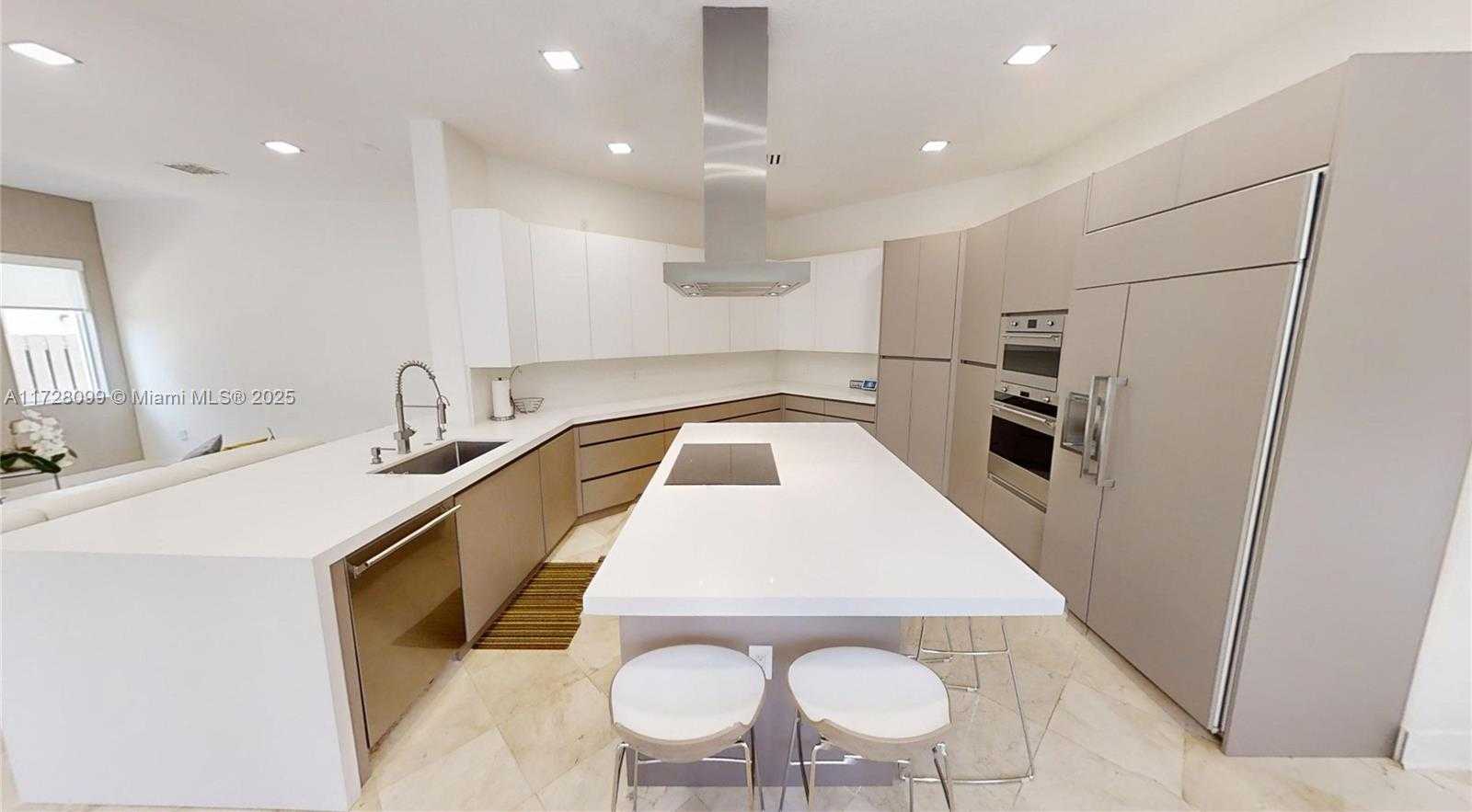 Small Image of 7044 NORTH WEST 113TH PL, Doral Number 13