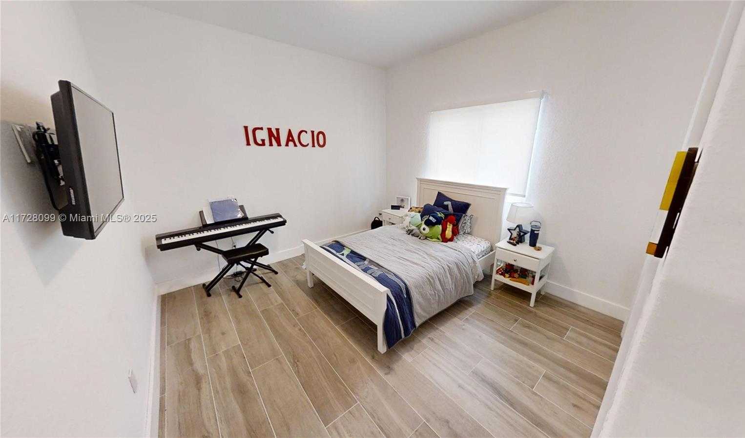 Small Image of 7044 NORTH WEST 113TH PL, Doral Number 21