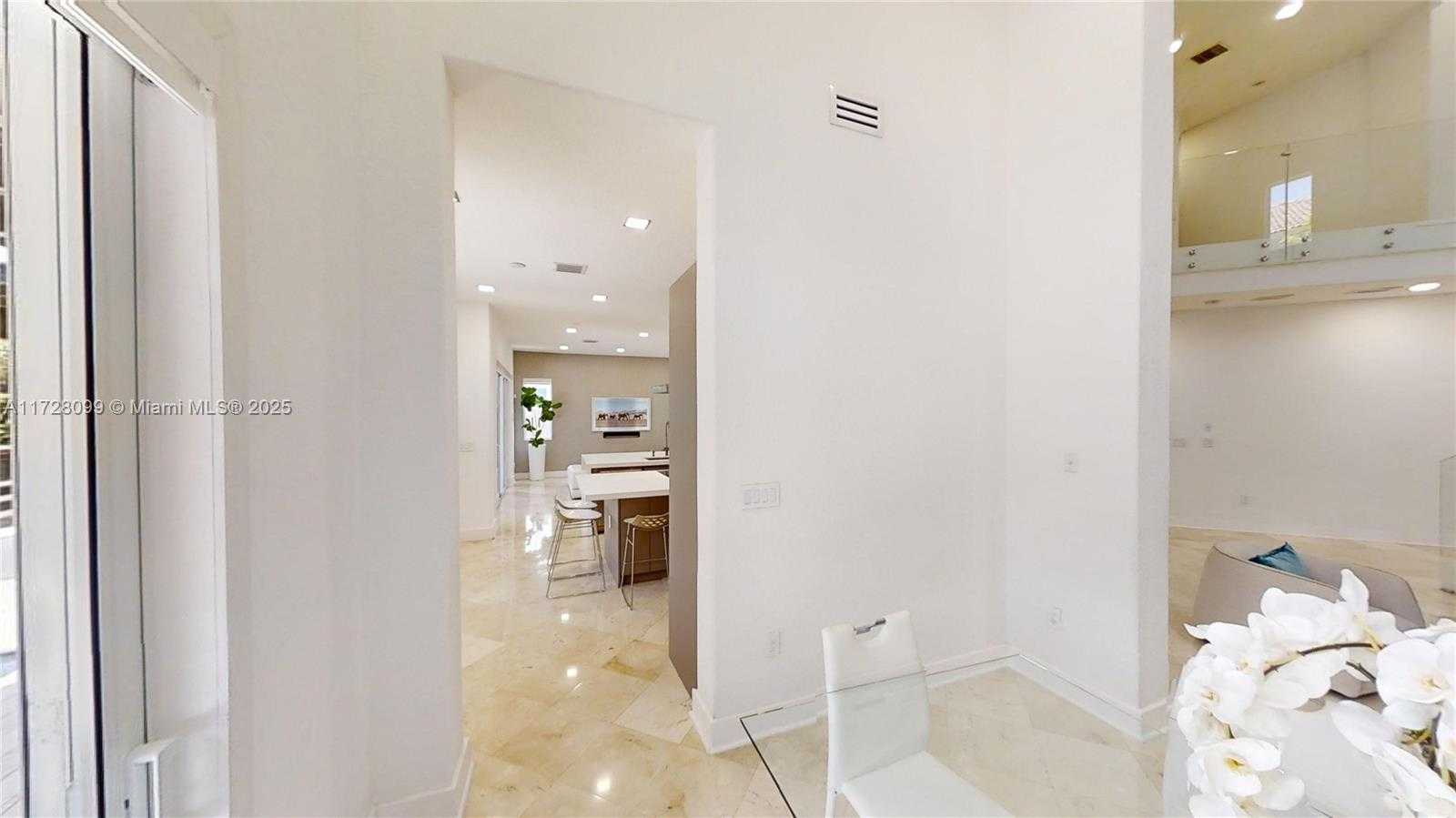Small Image of 7044 NORTH WEST 113TH PL, Doral Number 29
