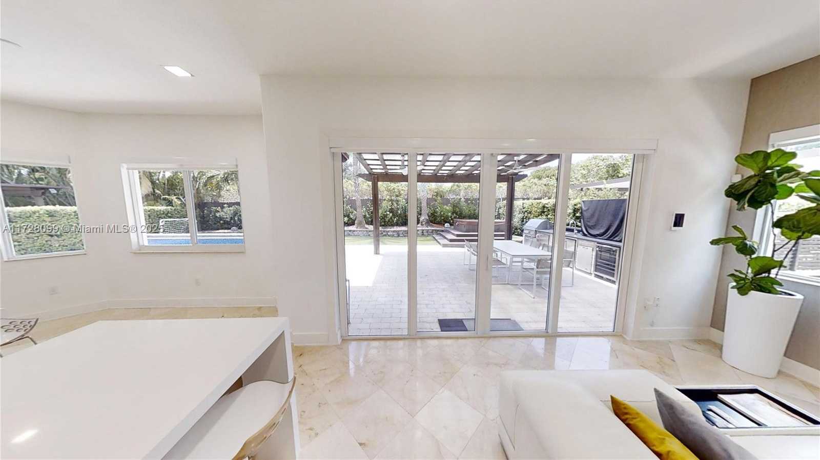 Small Image of 7044 NORTH WEST 113TH PL, Doral Number 35
