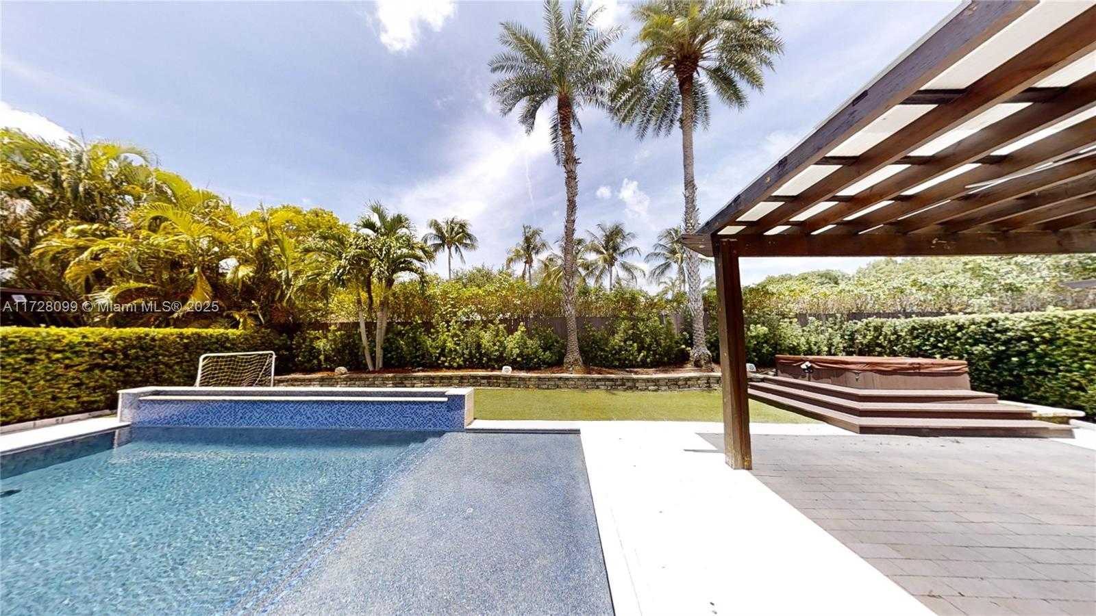 Small Image of 7044 NORTH WEST 113TH PL, Doral Number 40