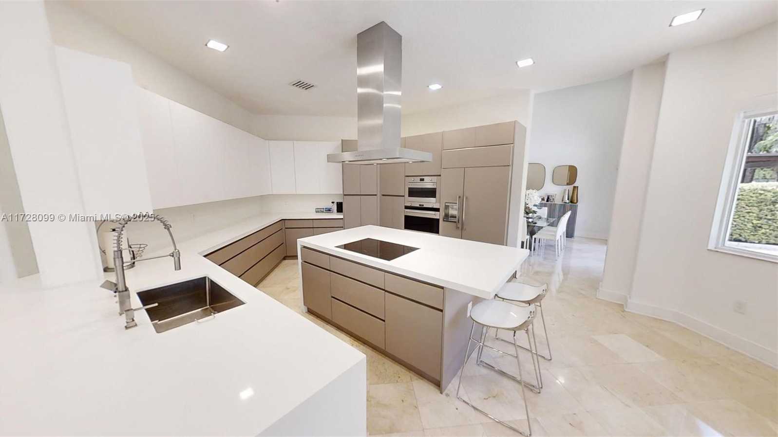 Small Image of 7044 NORTH WEST 113TH PL, Doral Number 41