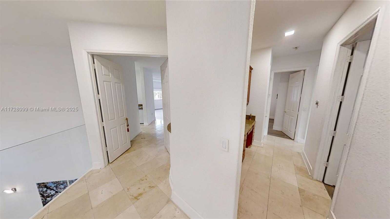 Small Image of 7044 NORTH WEST 113TH PL, Doral Number 45