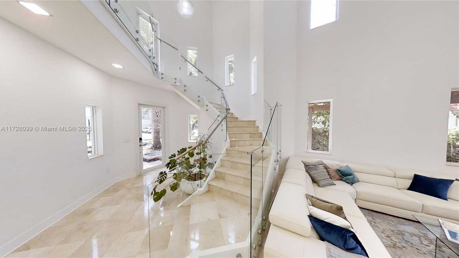 Small Image of 7044 NORTH WEST 113TH PL, Doral Number 5