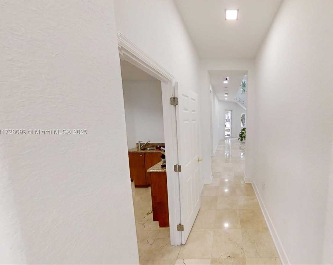 Small Image of 7044 NORTH WEST 113TH PL, Doral Number 56
