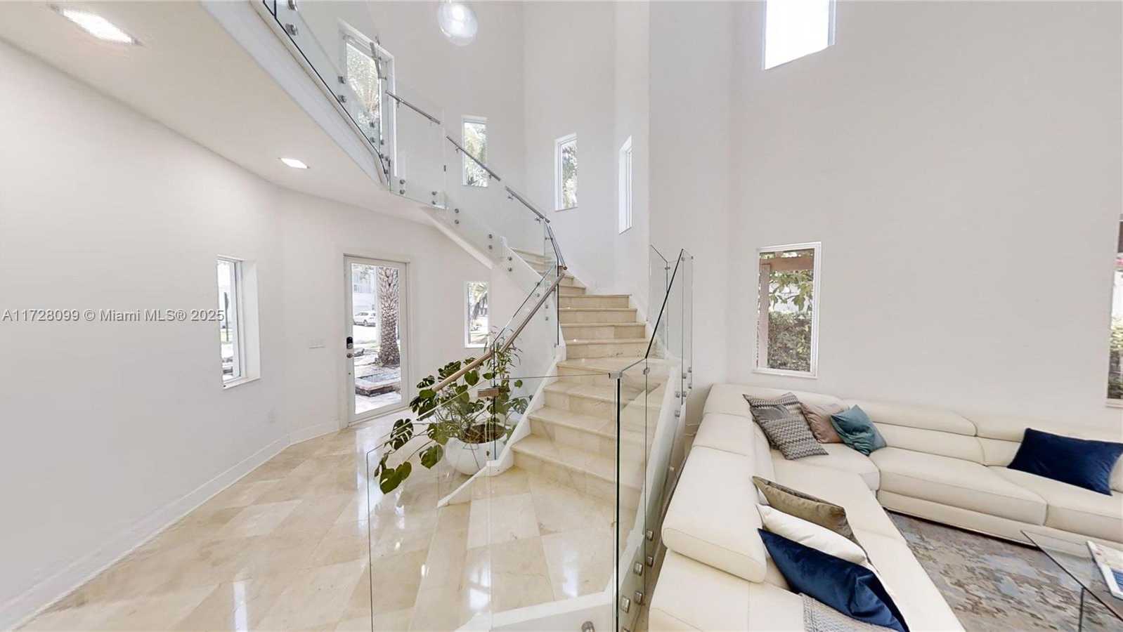 Small Image of 7044 NORTH WEST 113TH PL, Doral Number 60