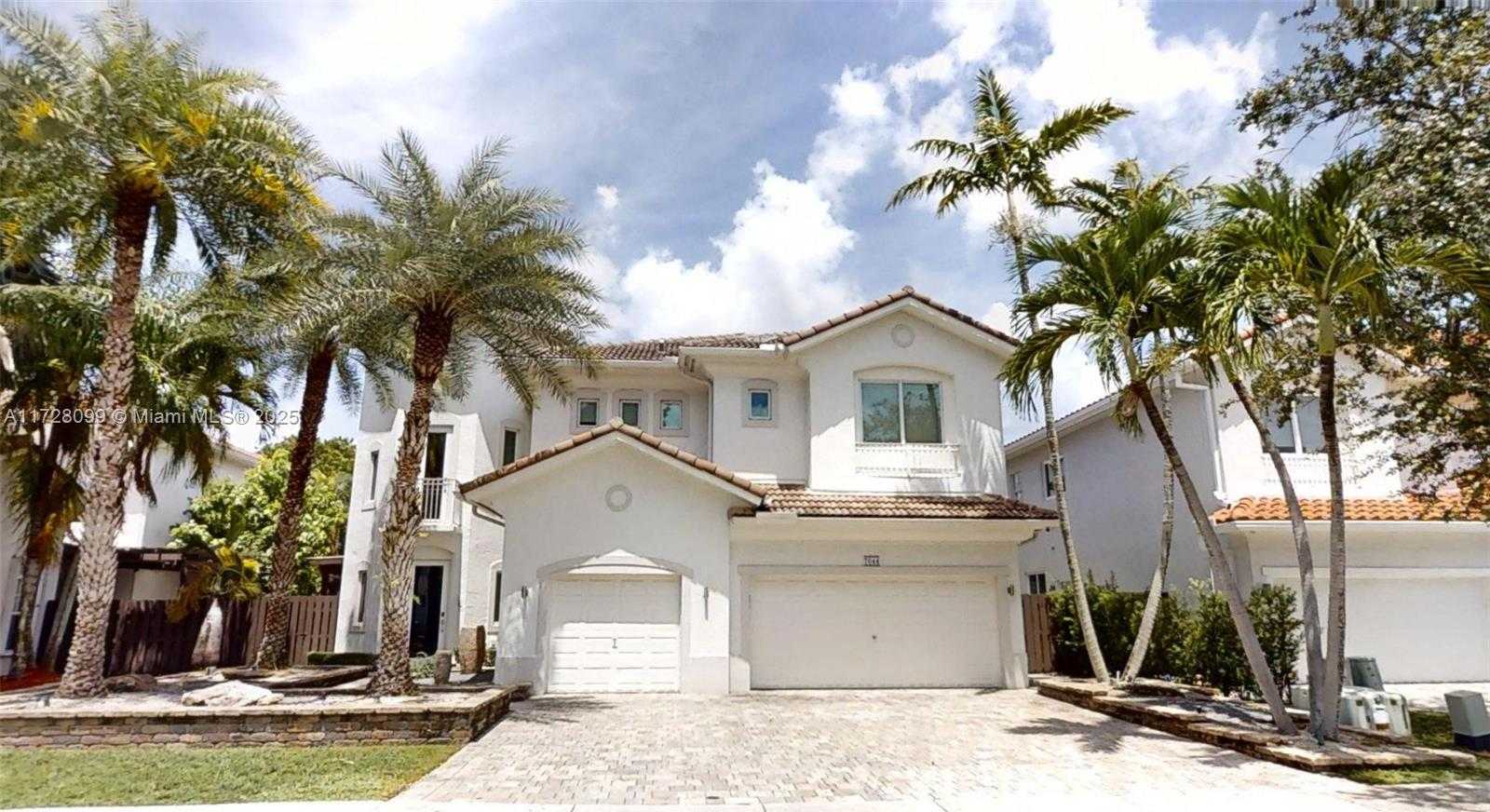 Small Image of 7044 NORTH WEST 113TH PL, Doral Number 64