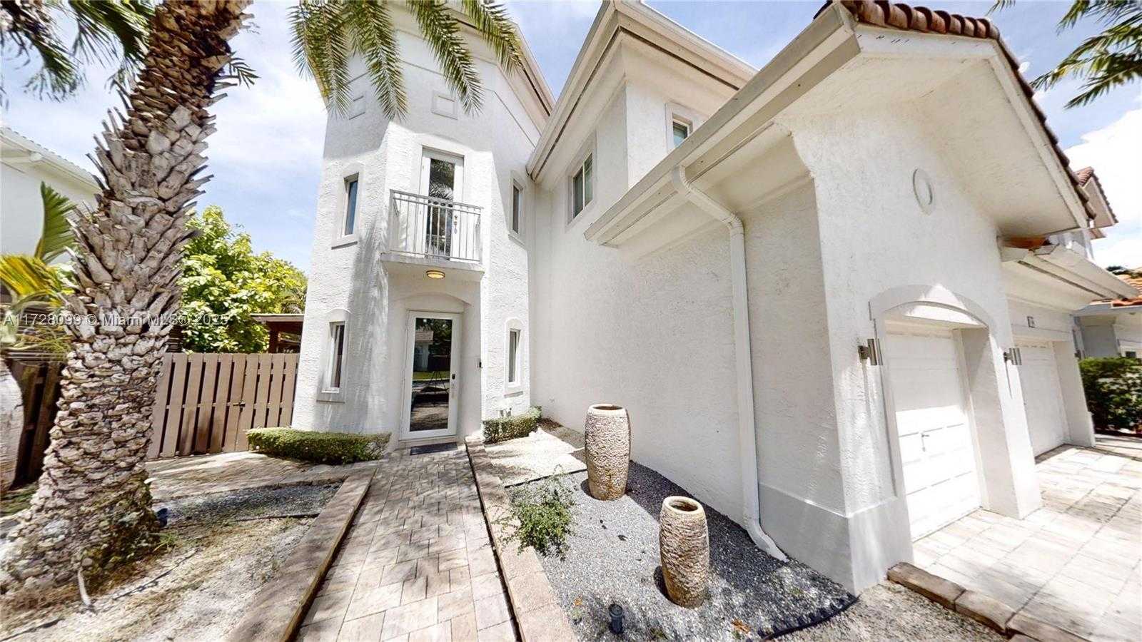 Small Image of 7044 NORTH WEST 113TH PL, Doral Number 73