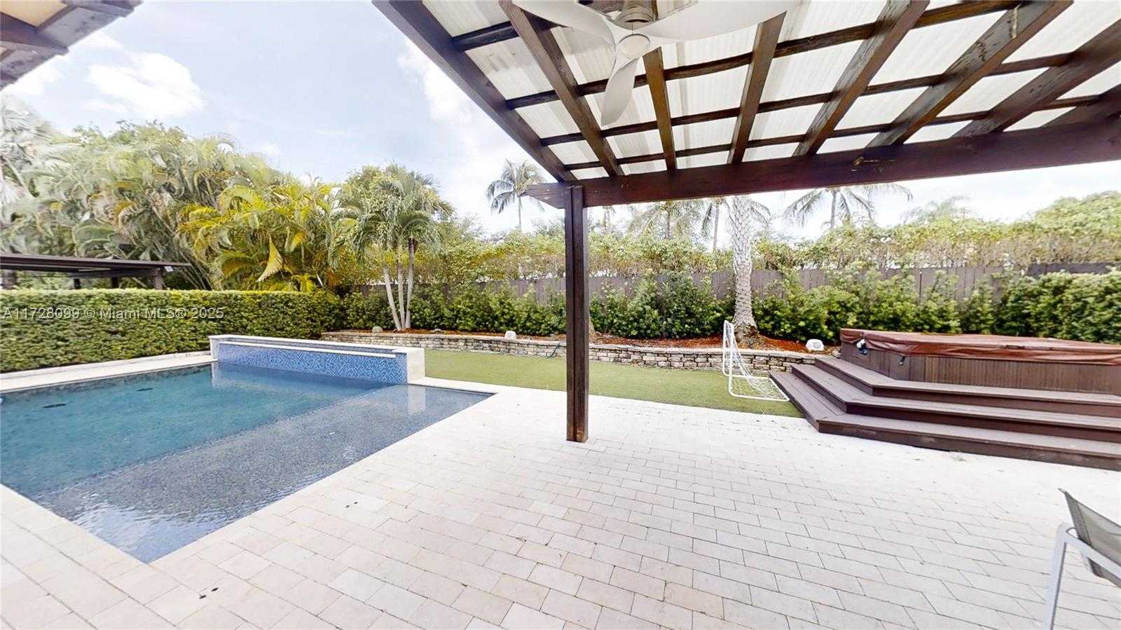 Small Image of 7044 NORTH WEST 113TH PL, Doral Number 76
