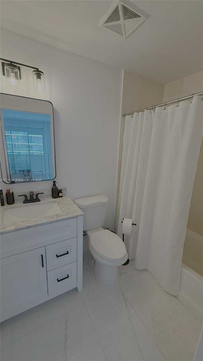 Small Image of 60 SOUTH WEST 13TH ST #1622, Miami Number 12