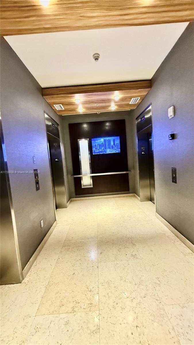 Small Image of 60 SOUTH WEST 13TH ST #1622, Miami Number 16