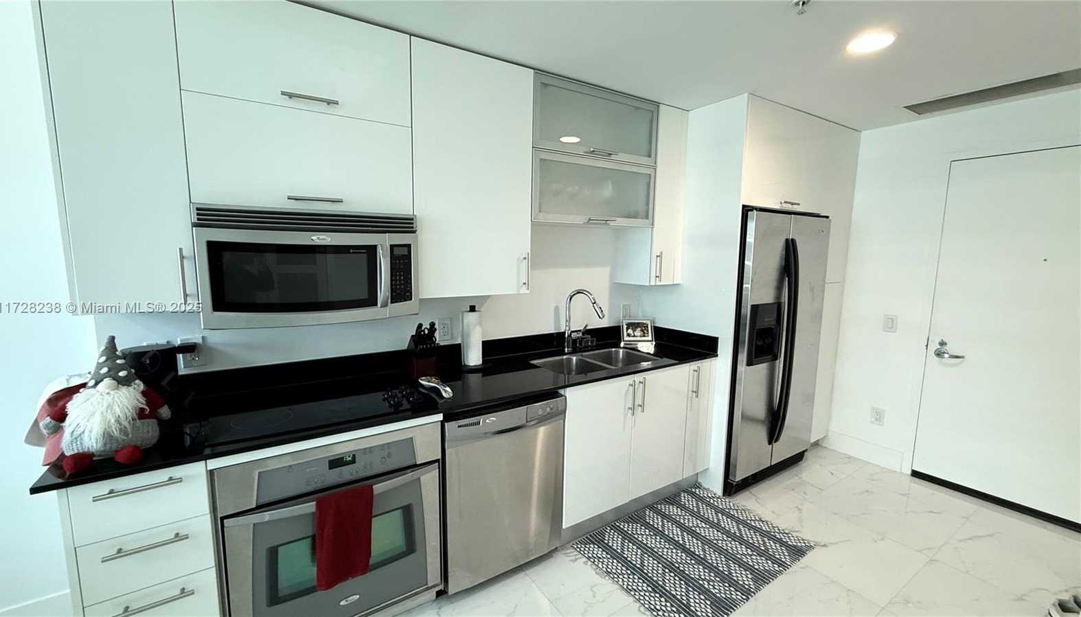 Small Image of 60 SOUTH WEST 13TH ST #1622, Miami Number 4