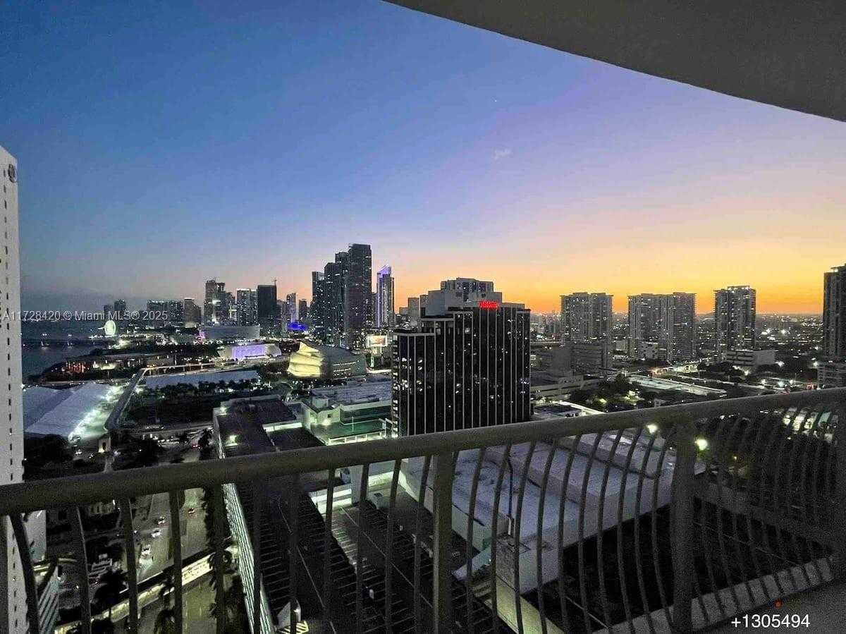Small Image of 1750 NORTH BAYSHORE DR #3010, Miami Number 31