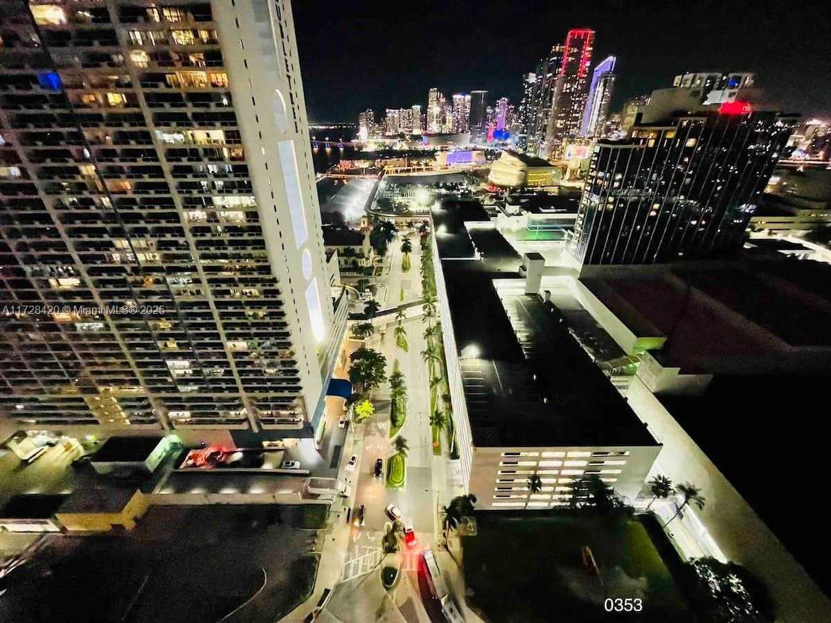 Small Image of 1750 NORTH BAYSHORE DR #3010, Miami Number 39