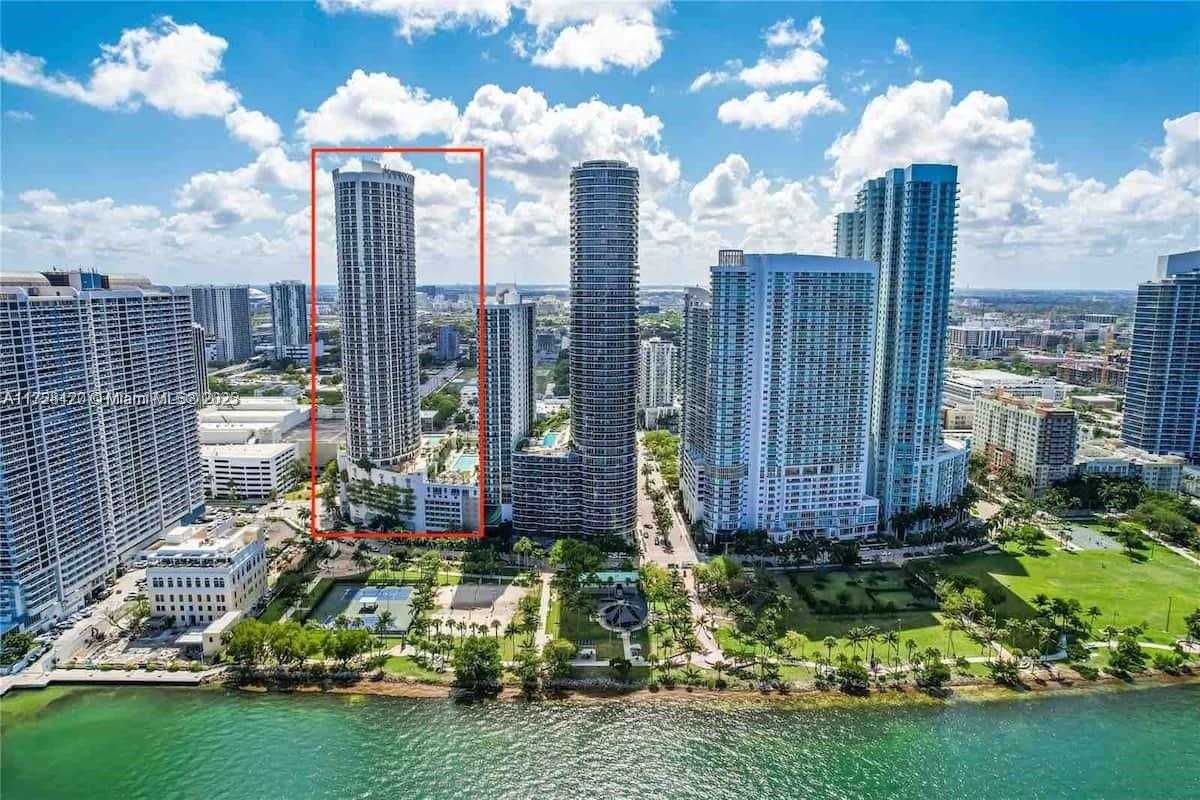 Small Image of 1750 NORTH BAYSHORE DR #3010, Miami Number 4