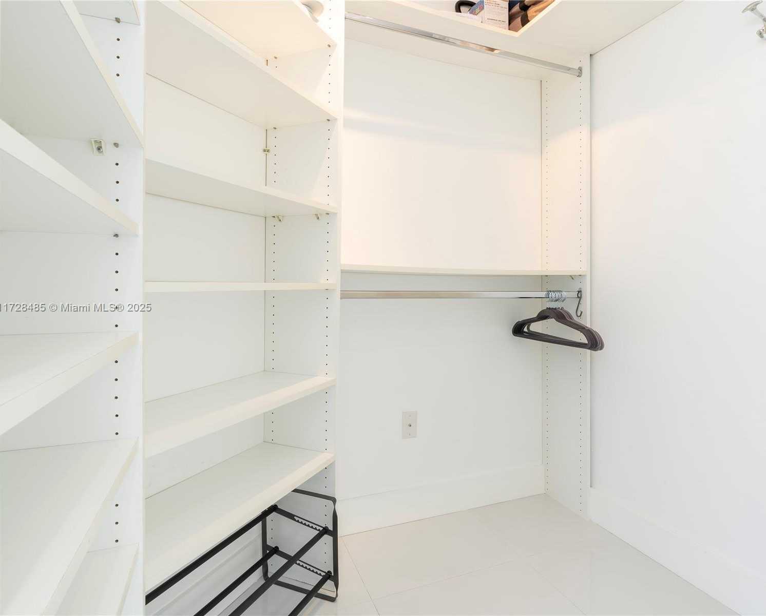 Small Image of 18201 COLLINS AVE #4709A, Sunny Isles Beach Number 18