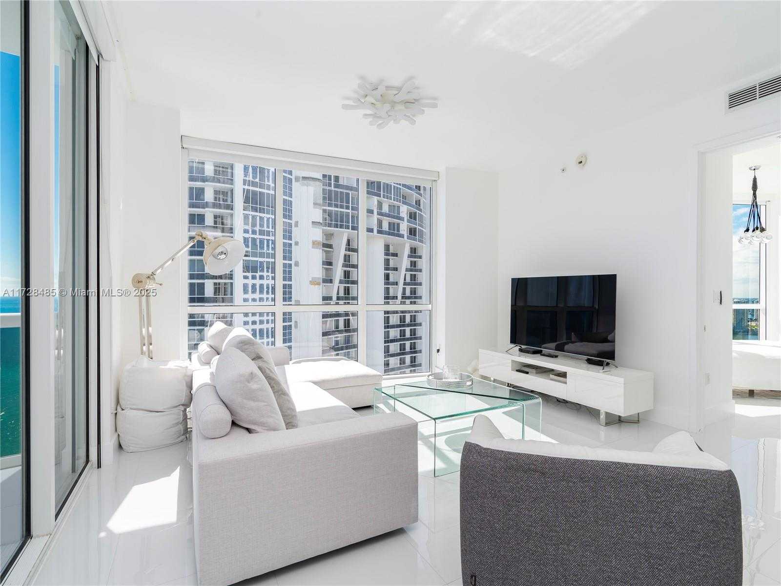 Small Image of 18201 COLLINS AVE #4709A, Sunny Isles Beach Number 4