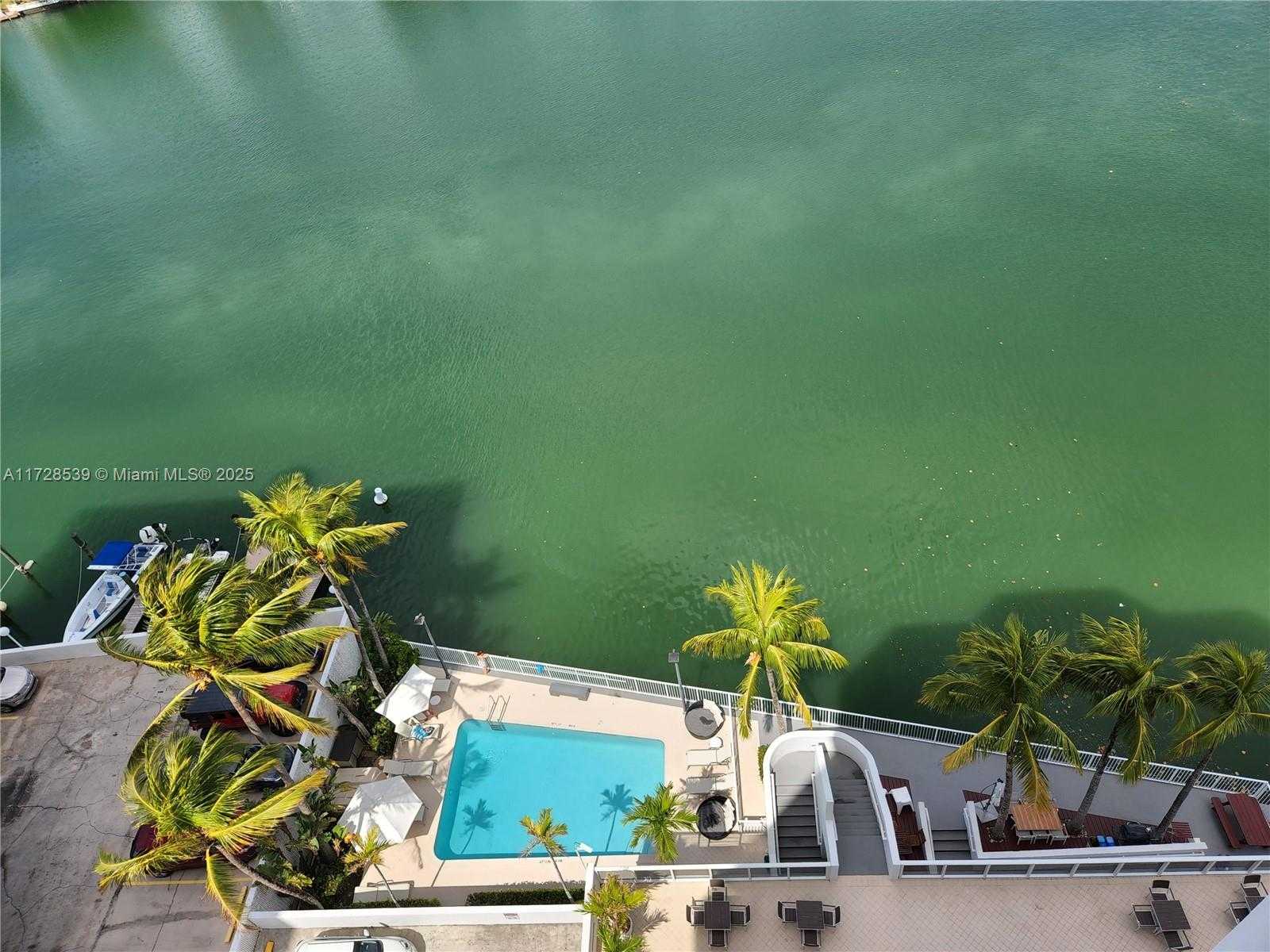Small Image of 5880 COLLINS AVE #1403, Miami Beach Number 22