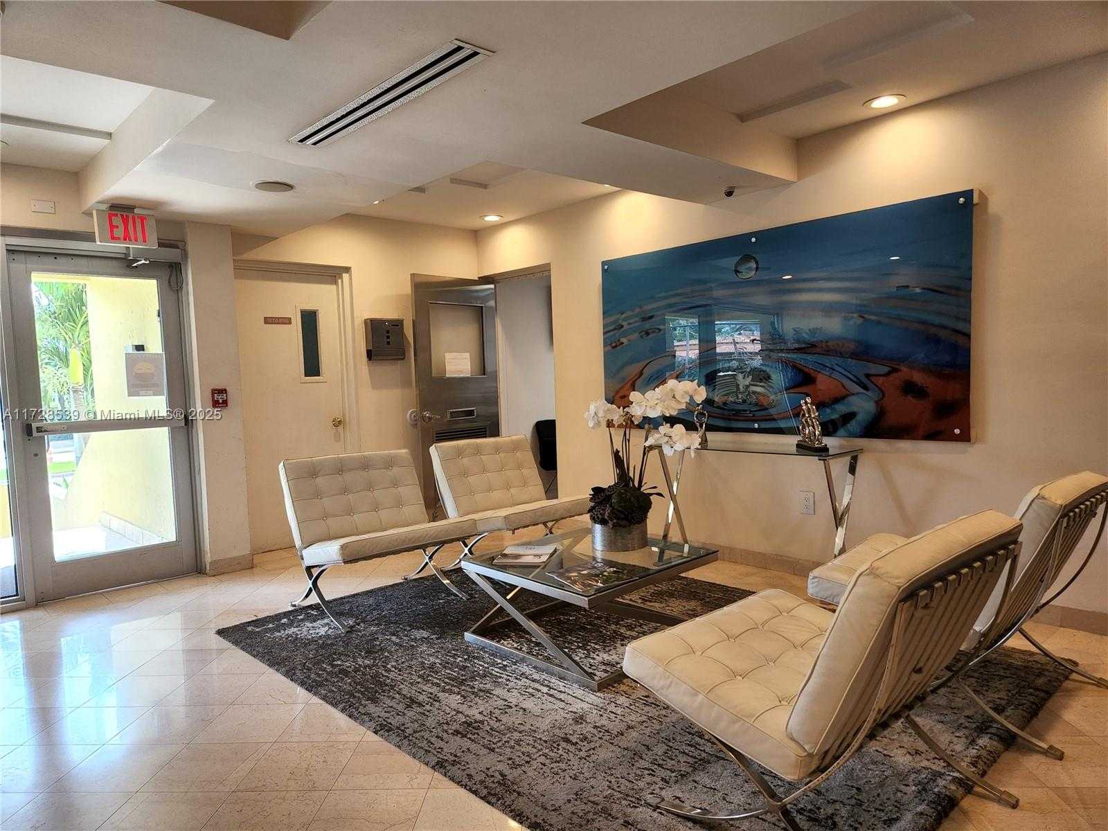Small Image of 5880 COLLINS AVE #1403, Miami Beach Number 25