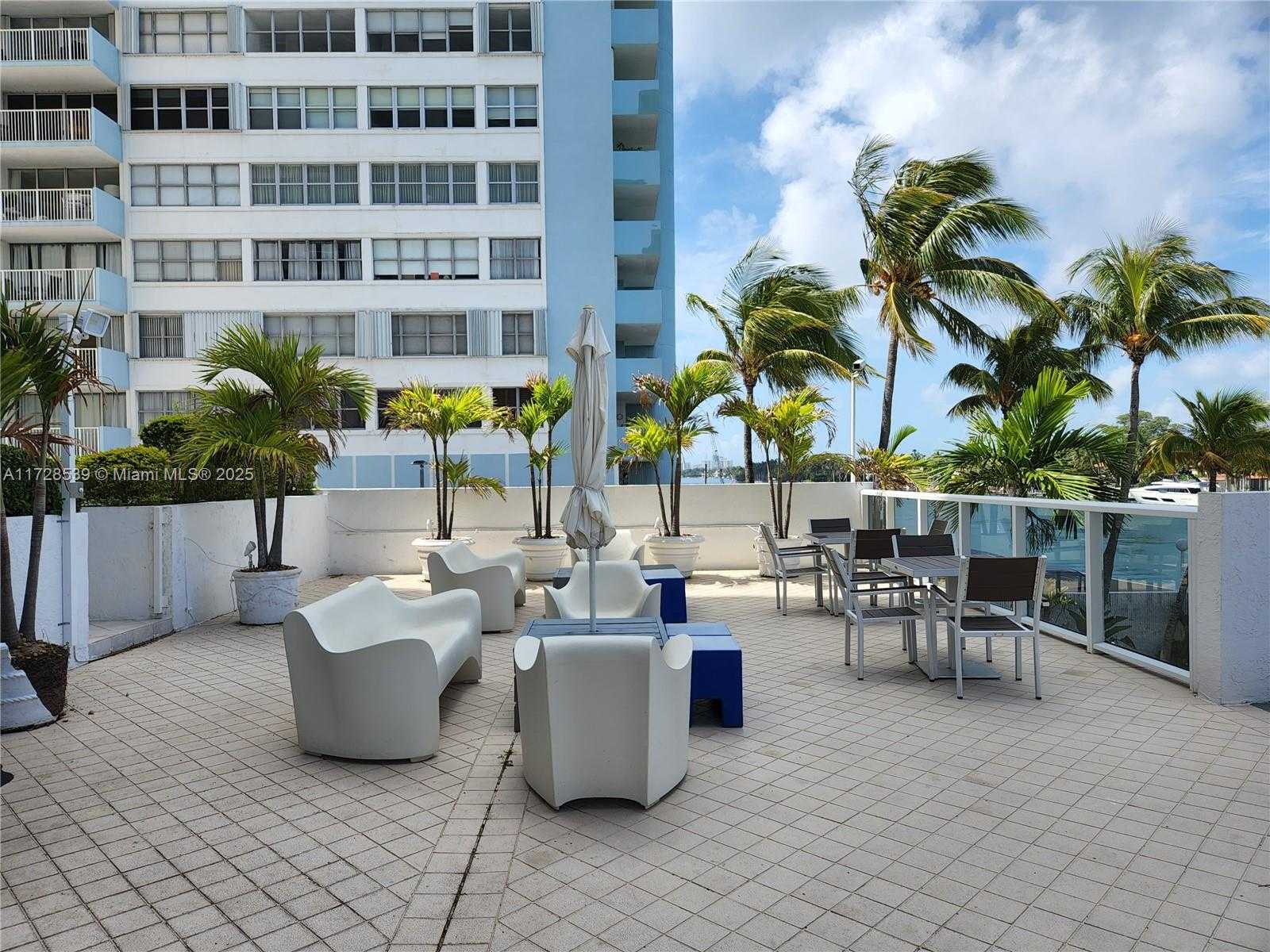 Small Image of 5880 COLLINS AVE #1403, Miami Beach Number 29