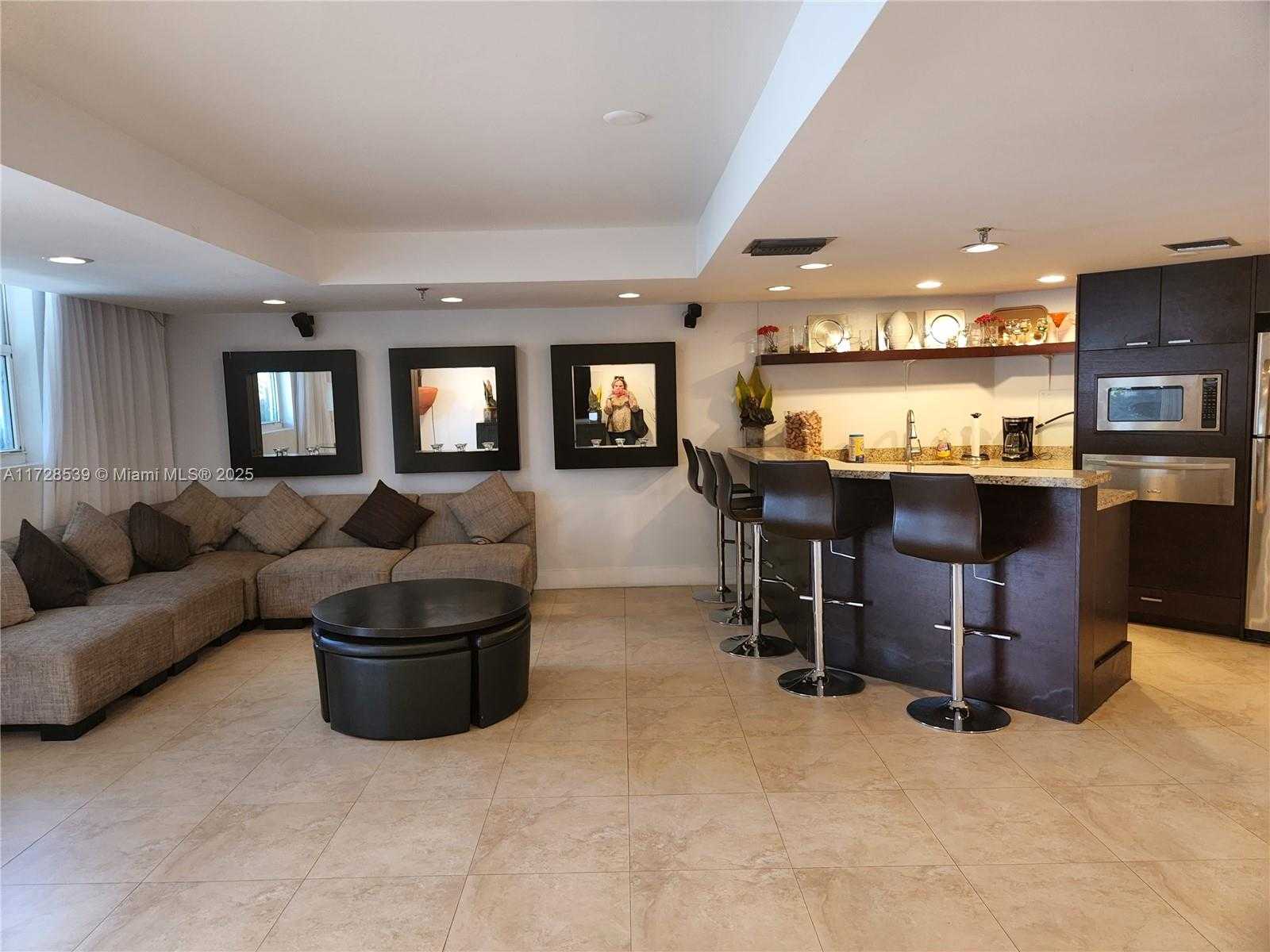Small Image of 5880 COLLINS AVE #1403, Miami Beach Number 30
