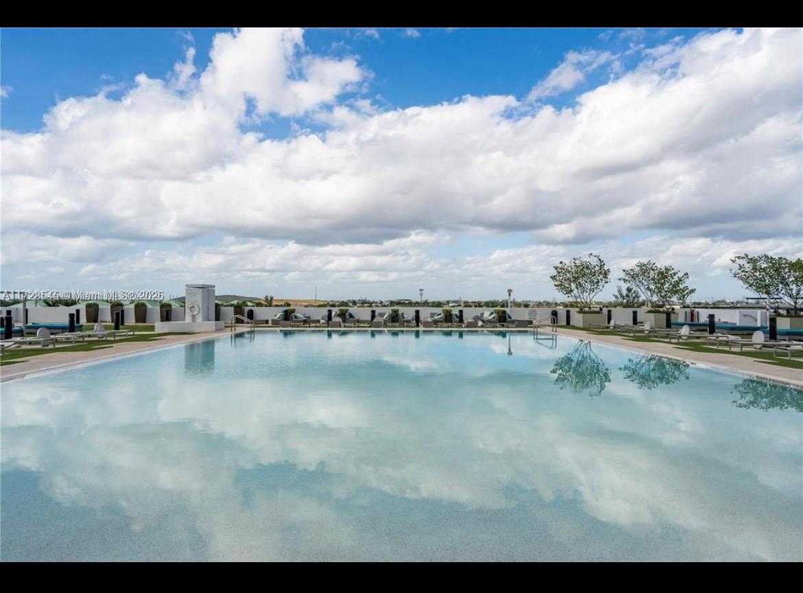 Small Image of 5300 PASEO BLVD #807, Doral Number 2