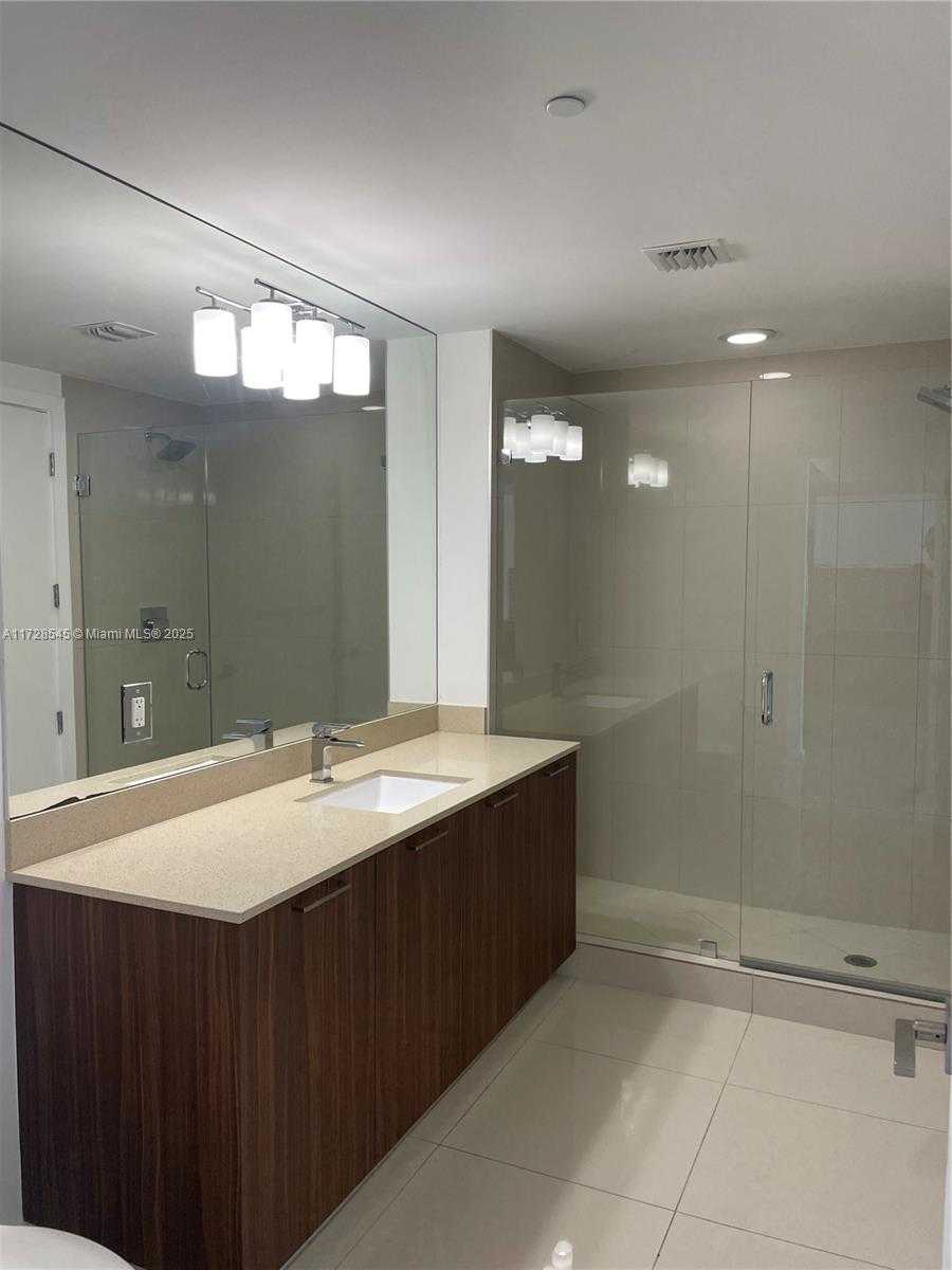 Small Image of 5300 PASEO BLVD #807, Doral Number 7