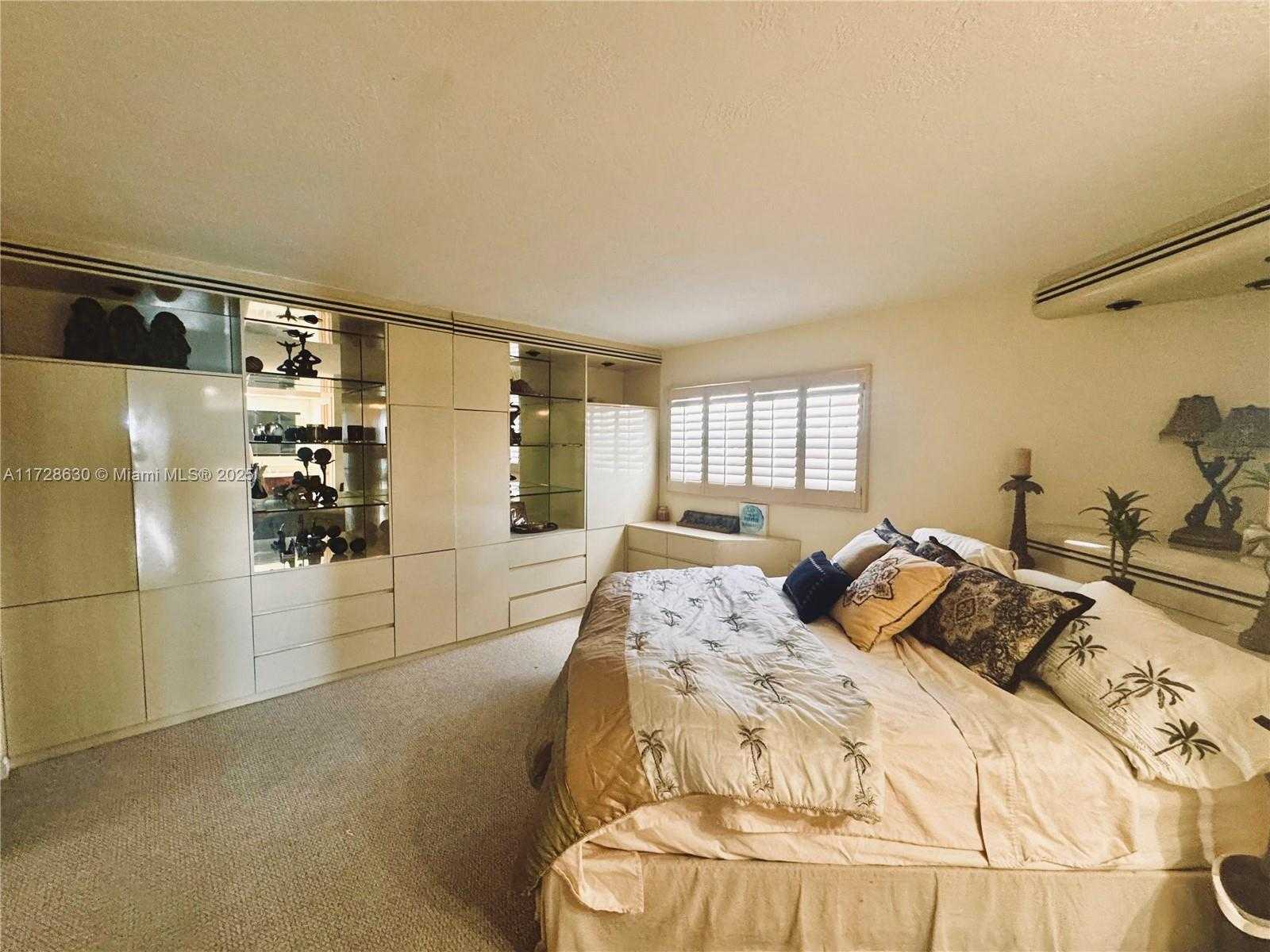 Small Image of 400 NORTH SURF RD #701, Hollywood Number 13