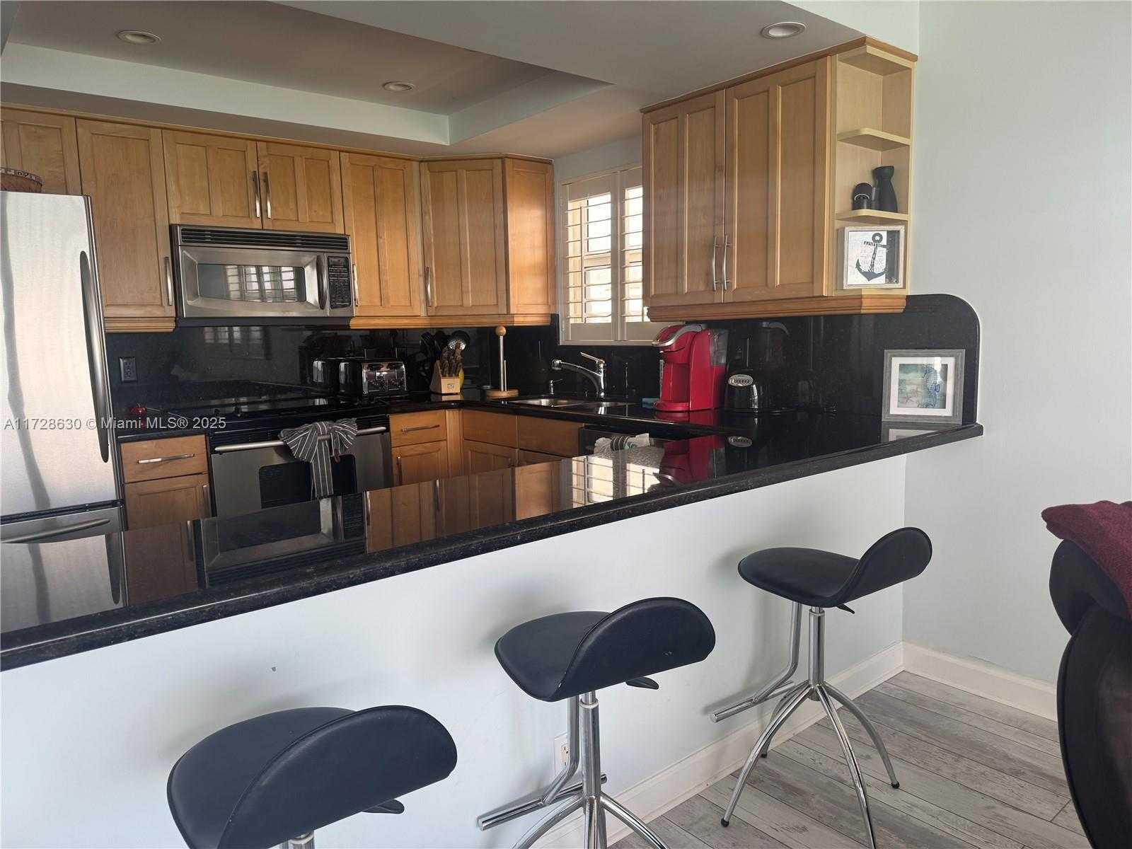Small Image of 400 NORTH SURF RD #701, Hollywood Number 5