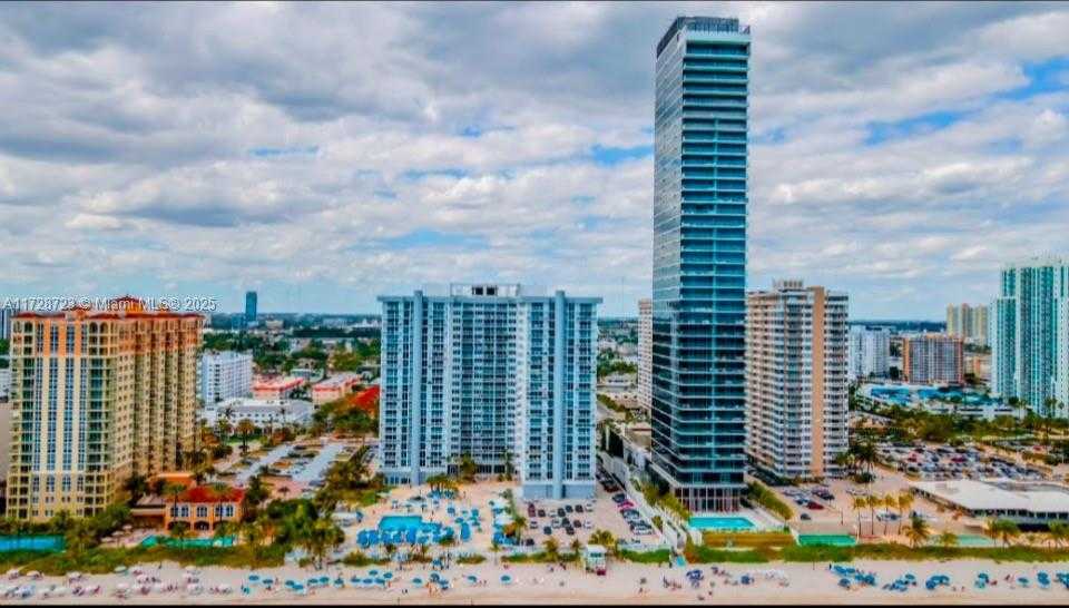 Small Image of 2030 SOUTH OCEAN DR #309, Hallandale Beach Number 12