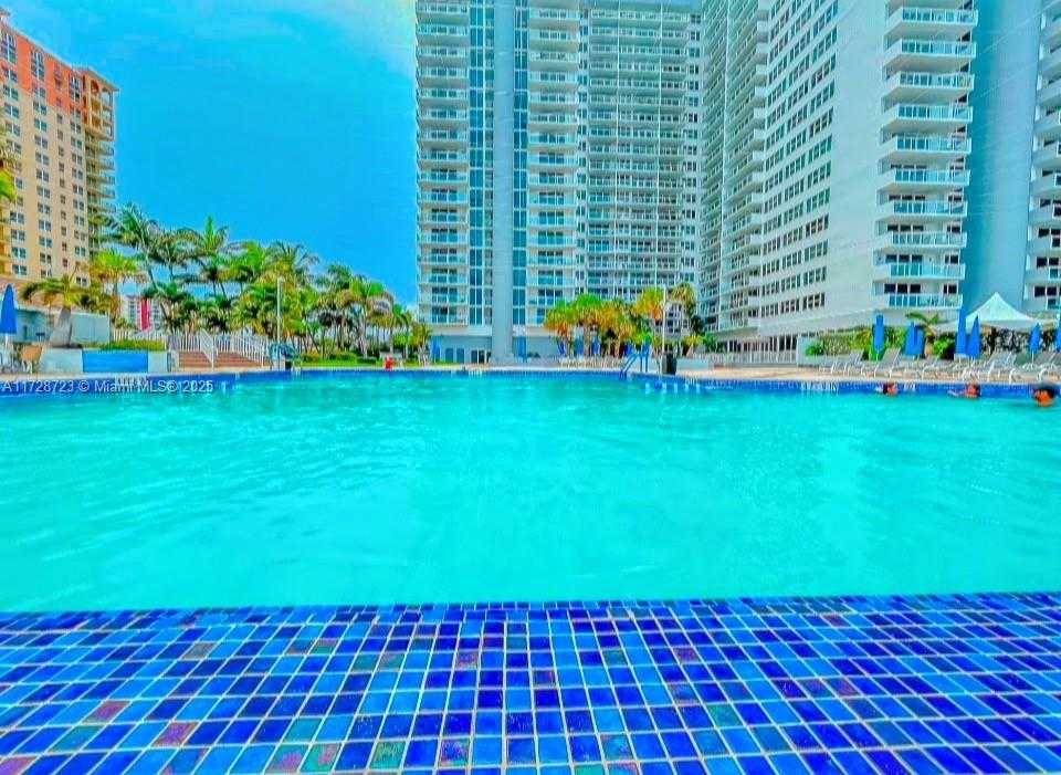 Small Image of 2030 SOUTH OCEAN DR #309, Hallandale Beach Number 17