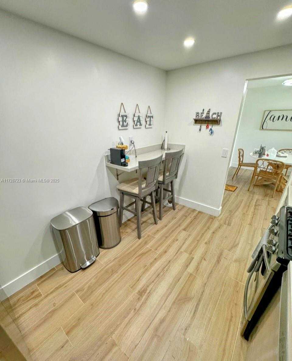 Small Image of 2030 SOUTH OCEAN DR #309, Hallandale Beach Number 23