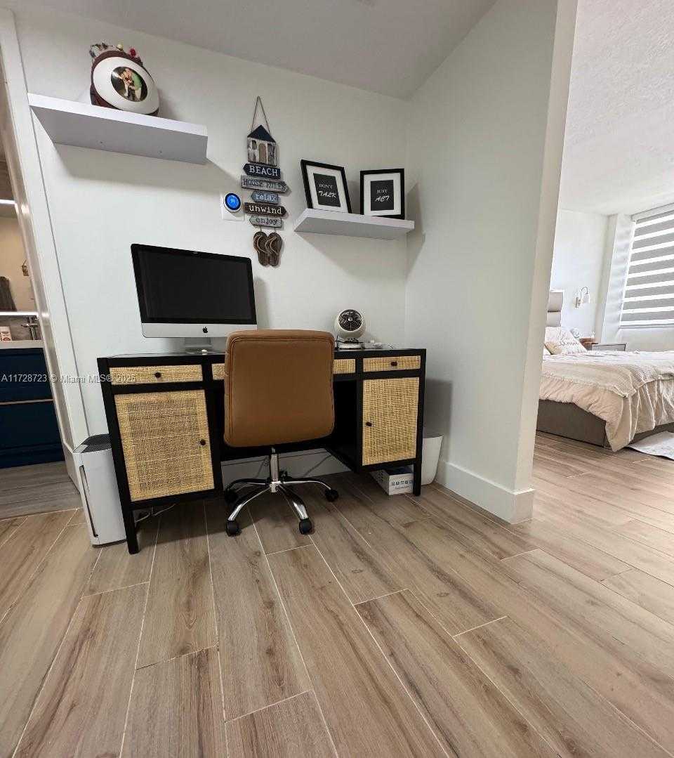 Small Image of 2030 SOUTH OCEAN DR #309, Hallandale Beach Number 30