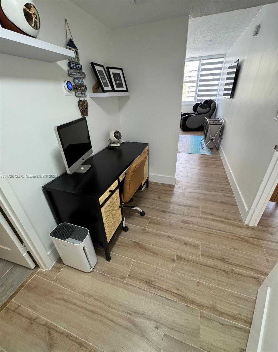Small Image of 2030 SOUTH OCEAN DR #309, Hallandale Beach Number 31