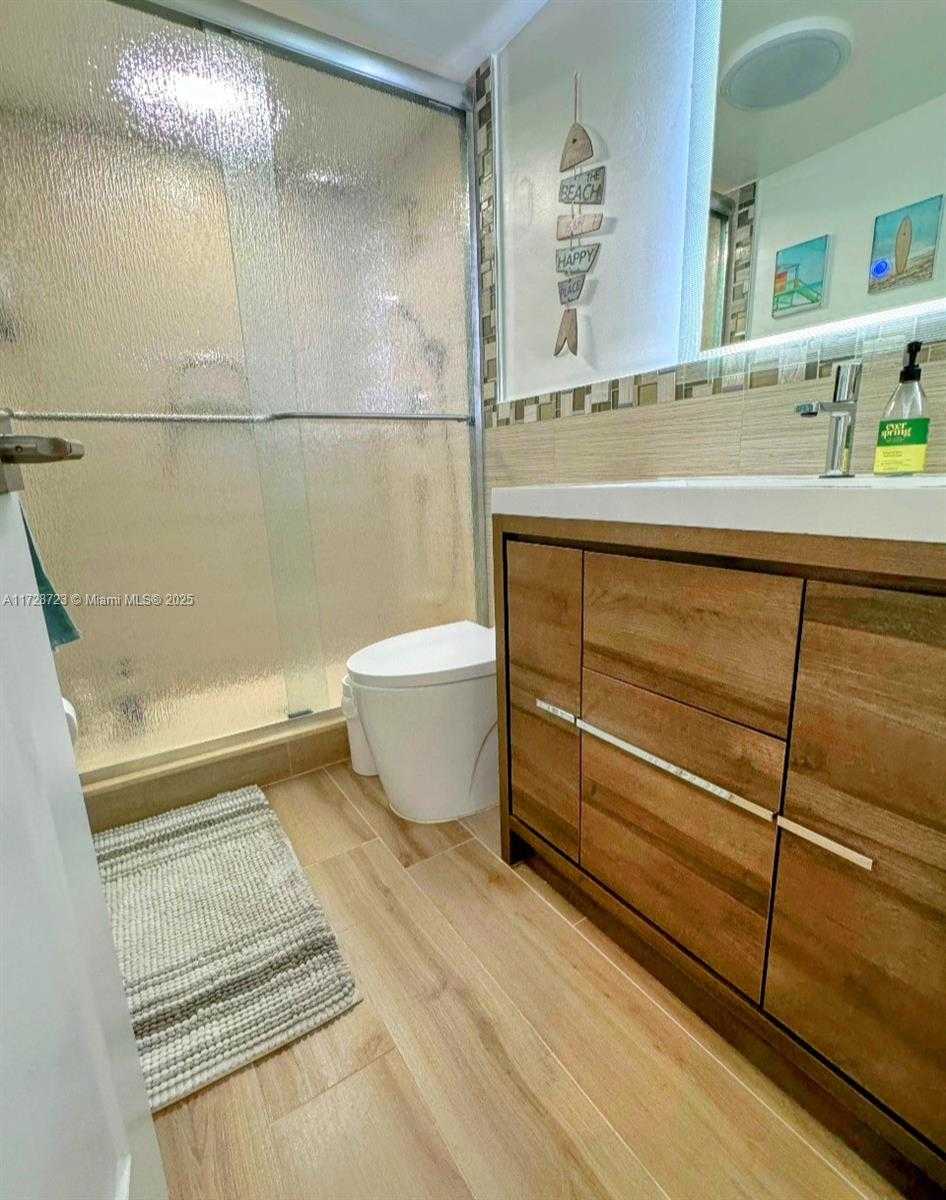 Small Image of 2030 SOUTH OCEAN DR #309, Hallandale Beach Number 35