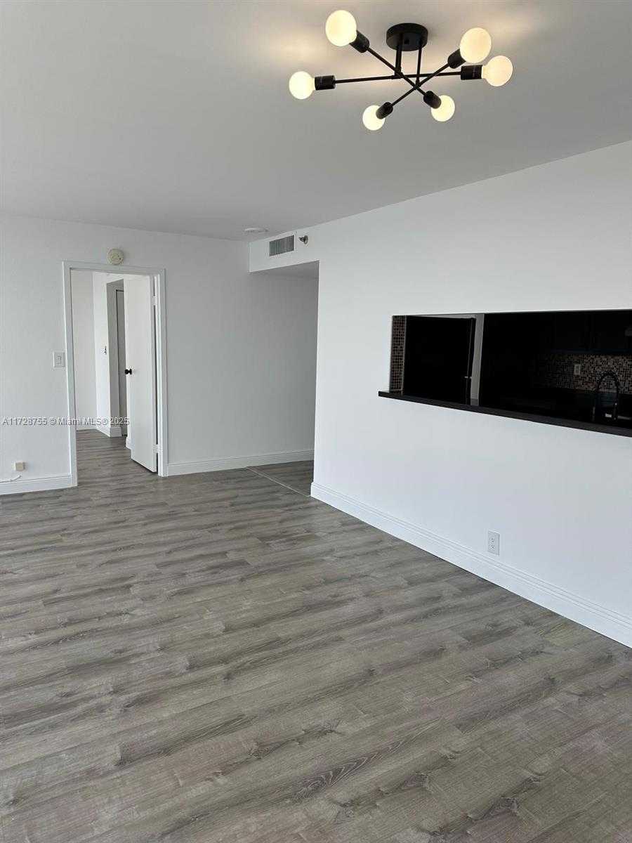 Small Image of 7601 EAST TREASURE DR #1823, North Bay Village Number 14